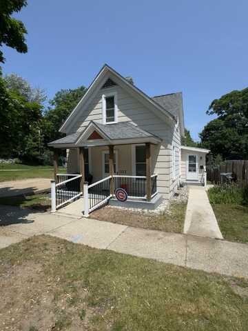 323 LAFAYETTE AVENUE, GRAND HAVEN, MI 49417