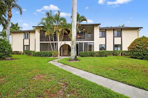 427 Pine Glen Lane, Greenacres, FL 33463