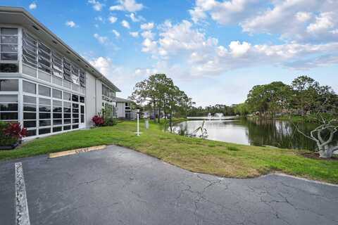 5 Lake Vista Trail, Port Saint Lucie, FL 34952
