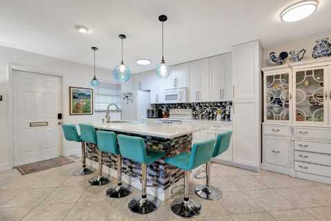 1232 W Club Drive W, Delray Beach, FL 33445