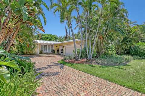 134 Worth Court N, West Palm Beach, FL 33405