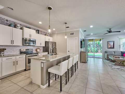 4017 Tomoka Drive, Lake Worth, FL 33462