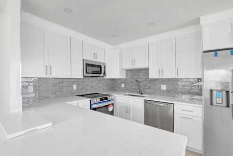 42 Valencia B, Delray Beach, FL 33446