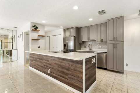 2561 Carambola Circle N, Coconut Creek, FL 33066