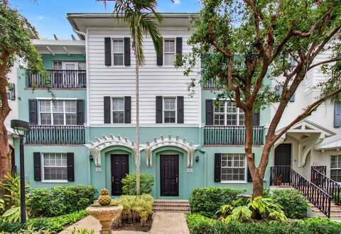 365 W Mallory Circle, Delray Beach, FL 33483
