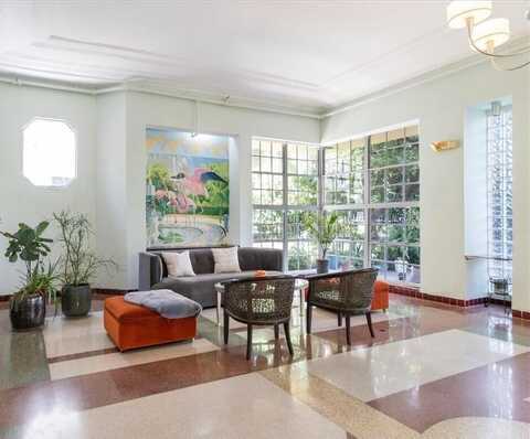 740 11th Street, Miami Beach, FL 33139