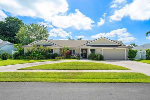 3127 Lakeview Drive, Delray Beach, FL 33445