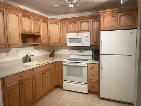 354 Burgundy H, Delray Beach, FL 33484