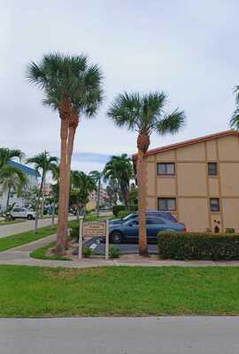 330 SE 19th Avenue, Deerfield Beach, FL 33441
