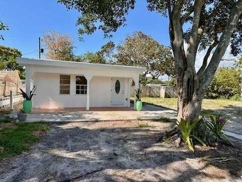 1134 Peak Road, Lake Worth, FL 33462