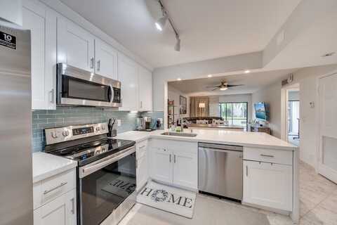 3939 NE 5th Avenue, Boca Raton, FL 33431