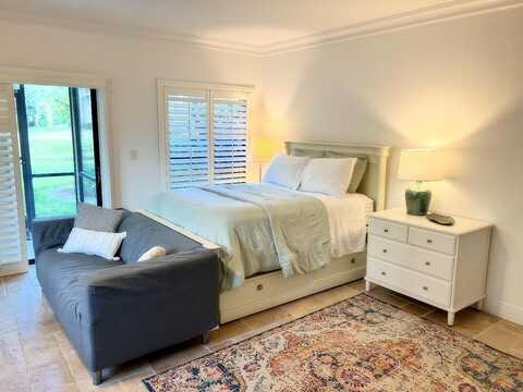 11863 Wimbledon Circle, Wellington, FL 33414
