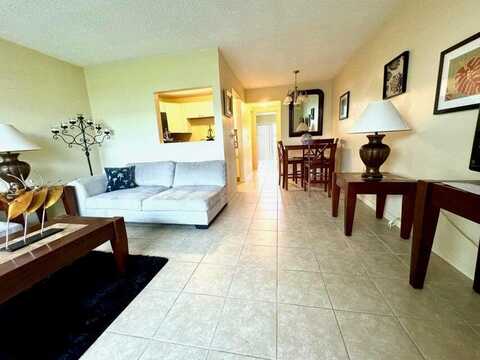 560 Horizons W, Boynton Beach, FL 33435