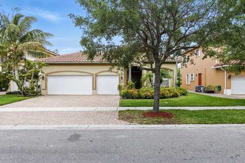 707 Cresta Circle, West Palm Beach, FL 33413