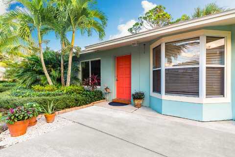 9026 SE Bobwhite Street, Hobe Sound, FL 33455