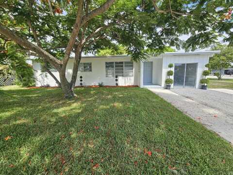 99 Henthorne Drive, Palm Springs, FL 33461
