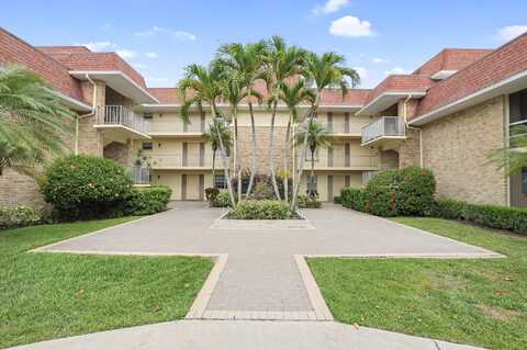 5500 Tamberlane Circle, Palm Beach Gardens, FL 33418
