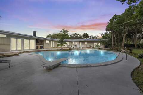 1001 South 11th St, Fort Pierce, FL 34950