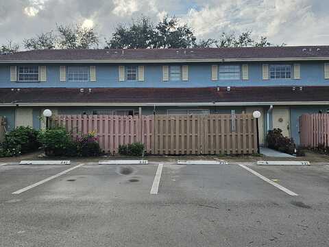 331 Cypress Way W, Palm Springs, FL 33406