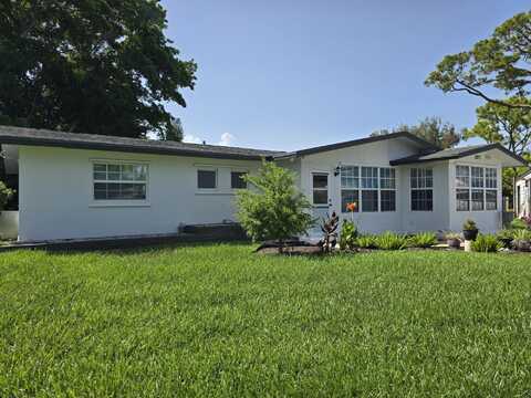 2672 Rockcrest Court, West Palm Beach, FL 33415