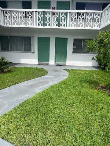 2004 Lake Osborne 7 Drive, Lake Worth, FL 33461