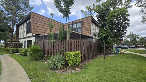 102 Weybridge Circle, Royal Palm Beach, FL 33411