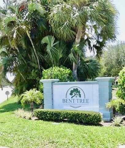 9740 Pecan Tree Drive, Boynton Beach, FL 33436