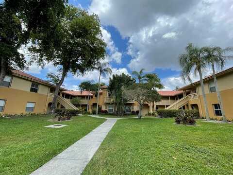4783 Via Palm Lakes, West Palm Beach, FL 33417