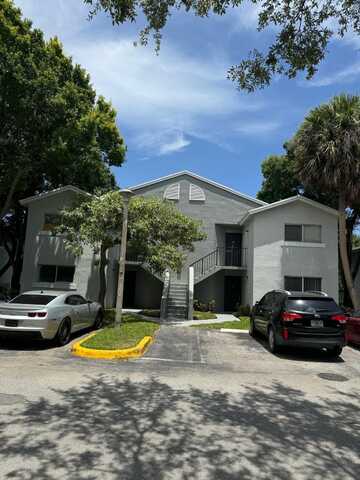 984 Lake Victoria Drive, West Palm Beach, FL 33411