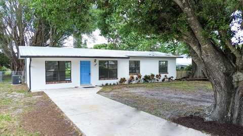 706 Azalea Avenue, Fort Pierce, FL 34982