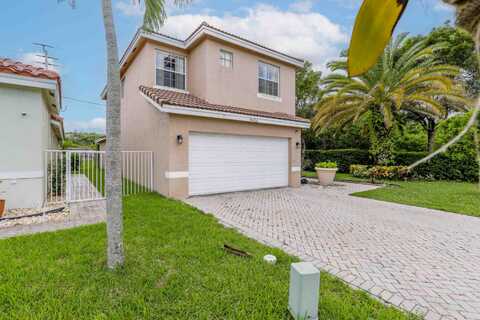 4066 Crescent Creek Street, Coconut Creek, FL 33073