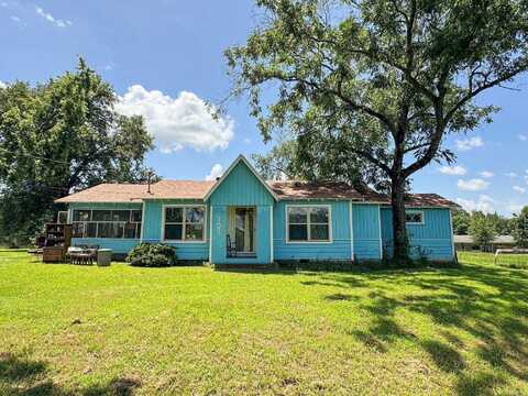 707 College St., Coal Hill, AR 72832