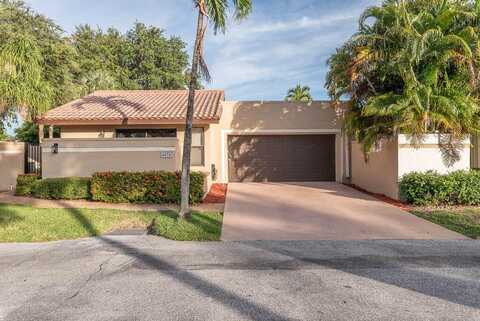 6876 Palmar Court, Boca Raton, FL 33433