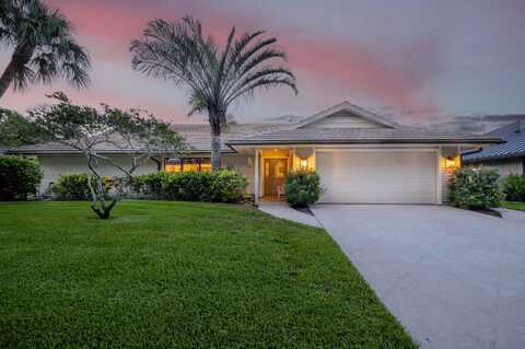 18402 Lake Bend Drive, Jupiter, FL 33458