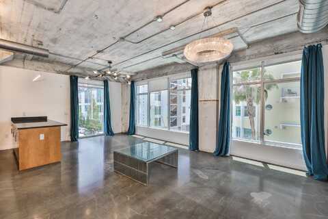 101 N 12th Street, Tampa, FL 33602