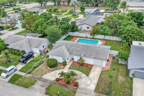 10151 Windtree Lane N, Boca Raton, FL 33428