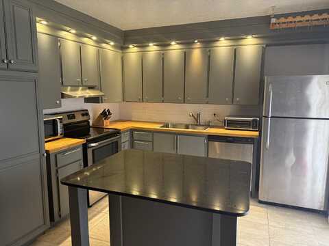 1106 11th Court, Palm Beach Gardens, FL 33410