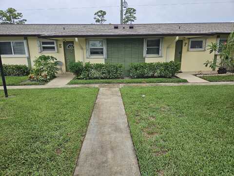 2941 Crrosley Drive W, West Palm Beach, FL 33415