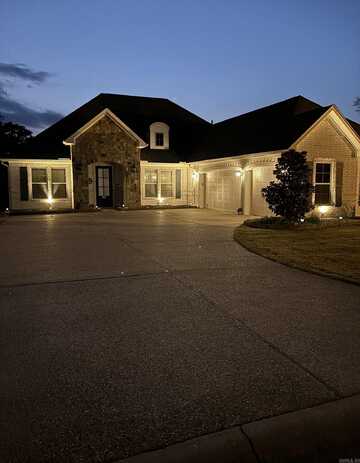 135 Callaway Circle, Hot Springs, AR 71913
