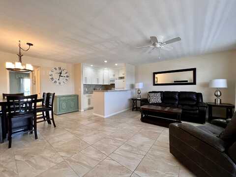 25 Berkshire A, West Palm Beach, FL 33417