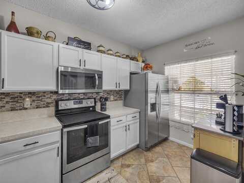 6988 Stoney Creek Circle, Lake Worth, FL 33467