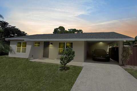 216 SE Fallon Drive, Port Saint Lucie, FL 34983