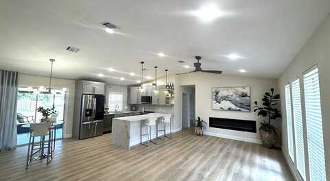 889 SW Nichols Terrace, Port Saint Lucie, FL 34953