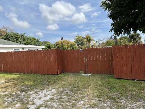 1192 Kent Street, West Palm Beach, FL 33415