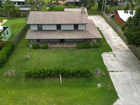 8305 Pensacola Road, Fort Pierce, FL 34951