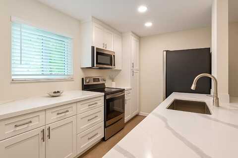 900 SW 9th Street Circle S, Boca Raton, FL 33486