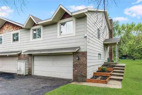 7527 W 102nd Street, Bloomington, MN 55438