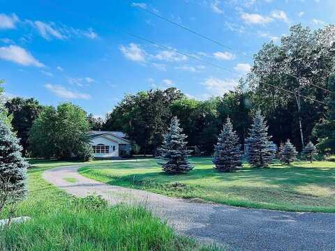 2120 Walden Boulevard NW, Oak Grove, MN 55011