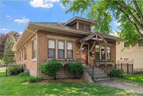 1520 Randolph Avenue, Saint Paul, MN 55105