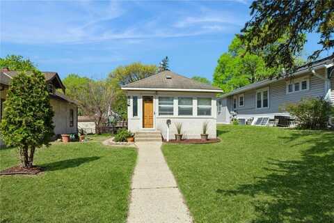 4944 Chicago Avenue, Minneapolis, MN 55417